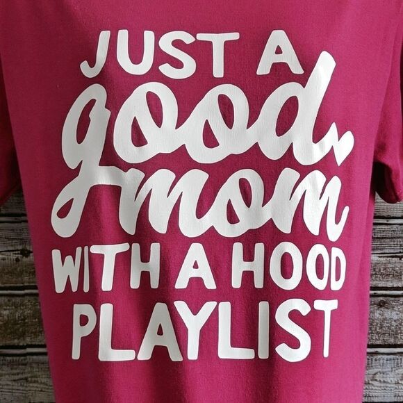 Just A Good Mom With A Hood Playlist T-shirt | S - Picture 3 of 7